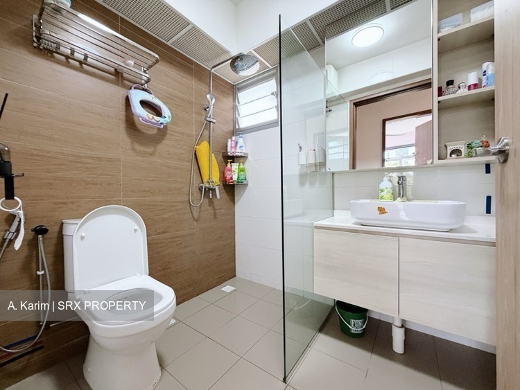 Blk 874B Tampines Greenflora (Tampines), HDB 5 Rooms #563196391